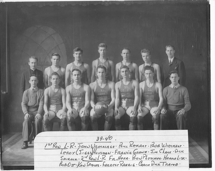 1939-40 Delphos St. John's Team Picture