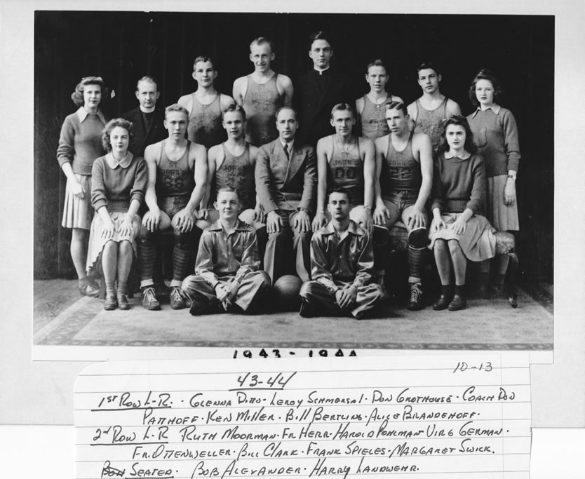 1943-44 Delphos St. John's Team Picture