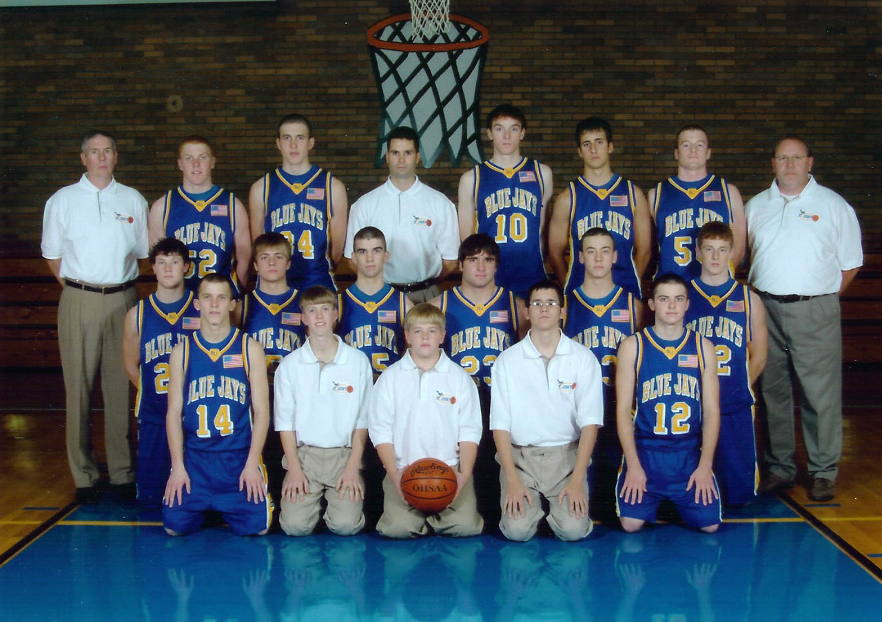 2004-05 Delphos St. John's Team Picture